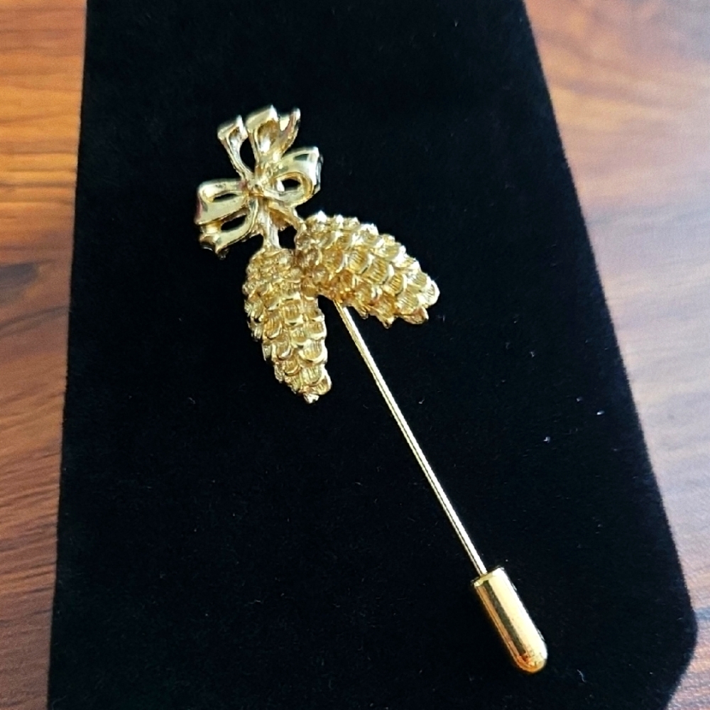 Vintage ROMA Gold Double Pinecone Stick Pin